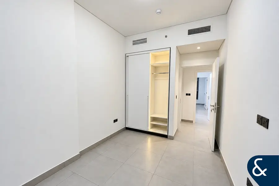 High Floor | 2 Bed | Vacant | Open View