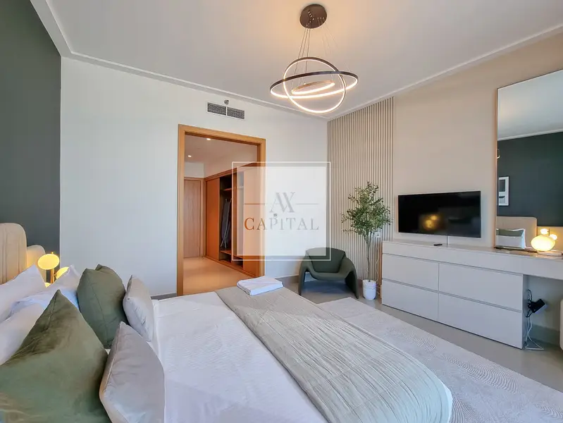 Burj Khalifa View | Unfurnished | High Floor