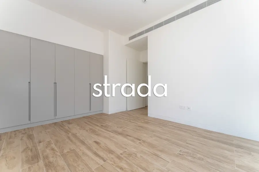 Huge Plot| Downtown Views| Near Mall| Visit Today