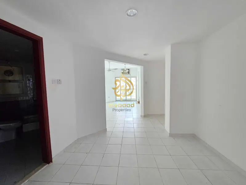 Ready to Move ! Front of Metro 2bhk available for rent • Book now!