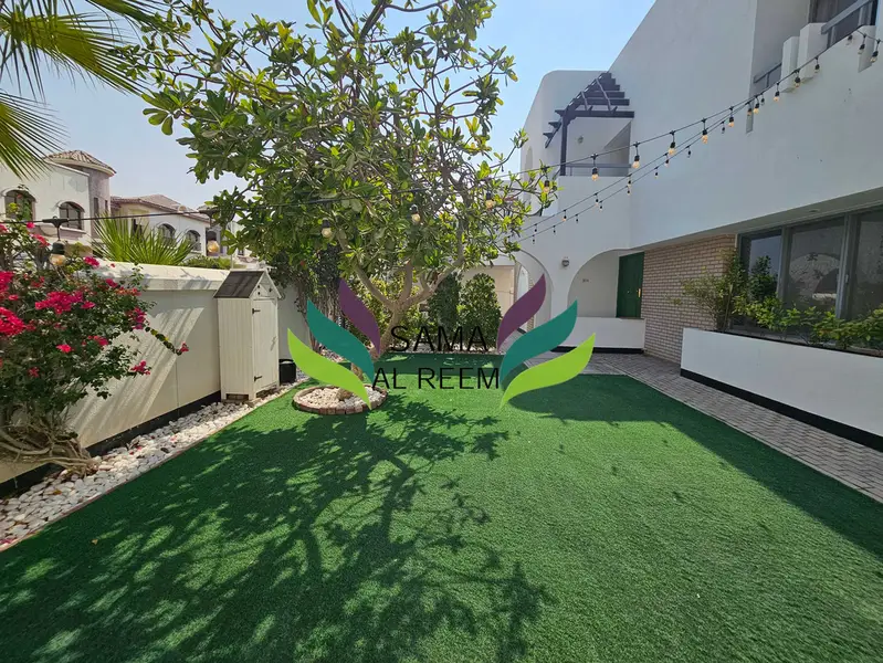 Independent 4 Bed+Maid Villa With Garden In Jumeirah 3