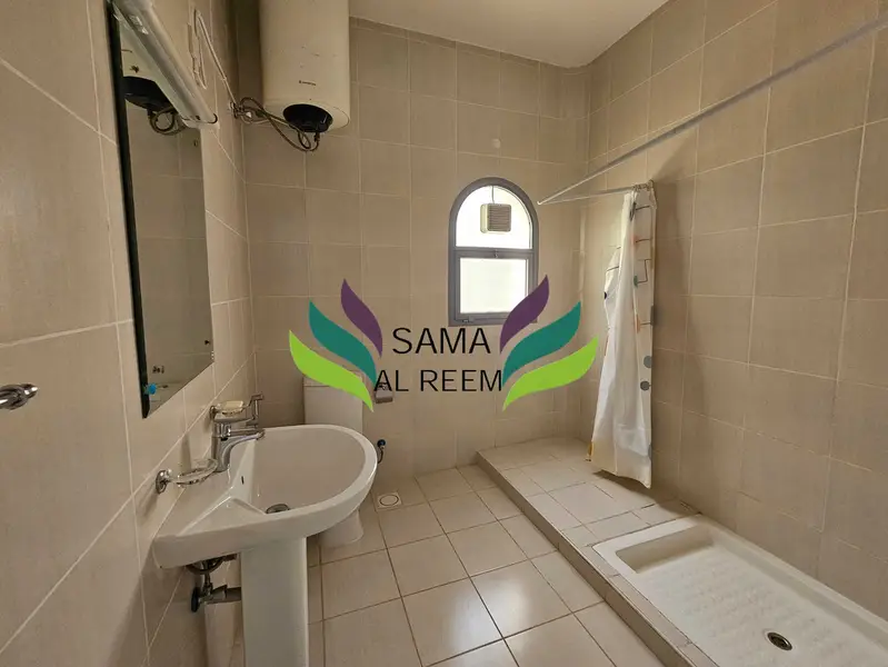 Independent 4 Bed+Maid Villa With Garden In Jumeirah 3