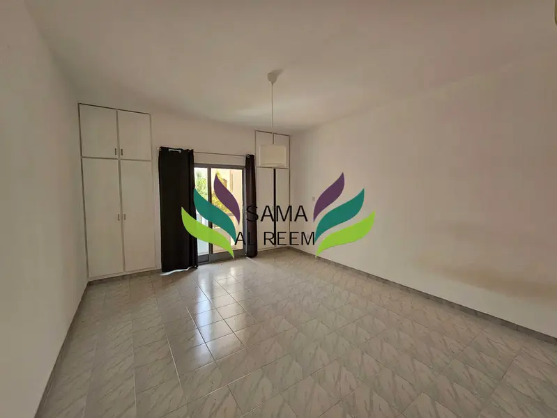 Independent 4 Bed+Maid Villa With Garden In Jumeirah 3