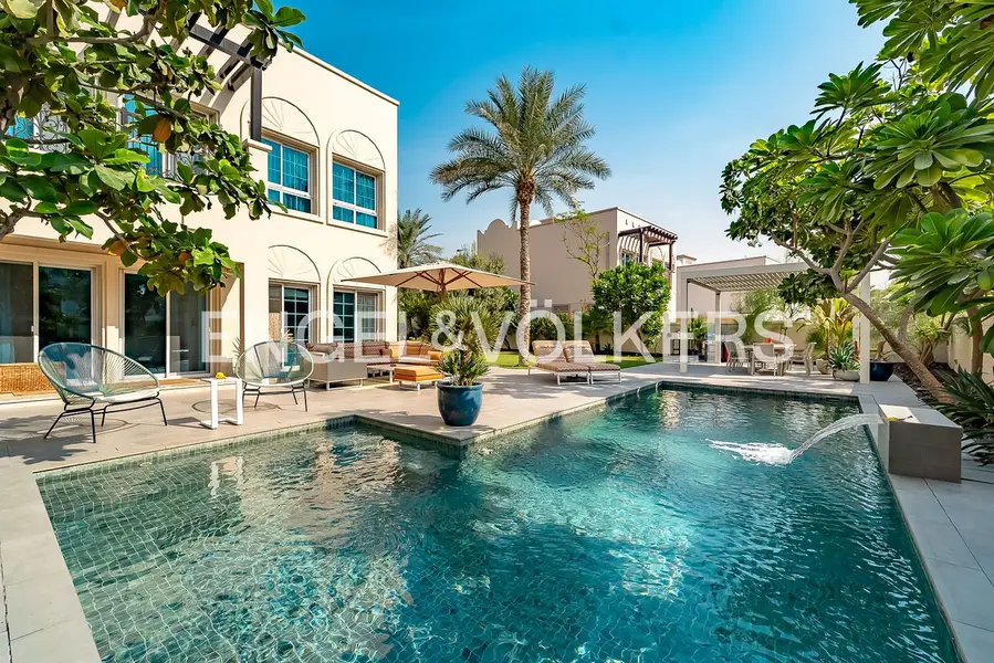 Large Plot | Private Pool | Vacant On Transfer