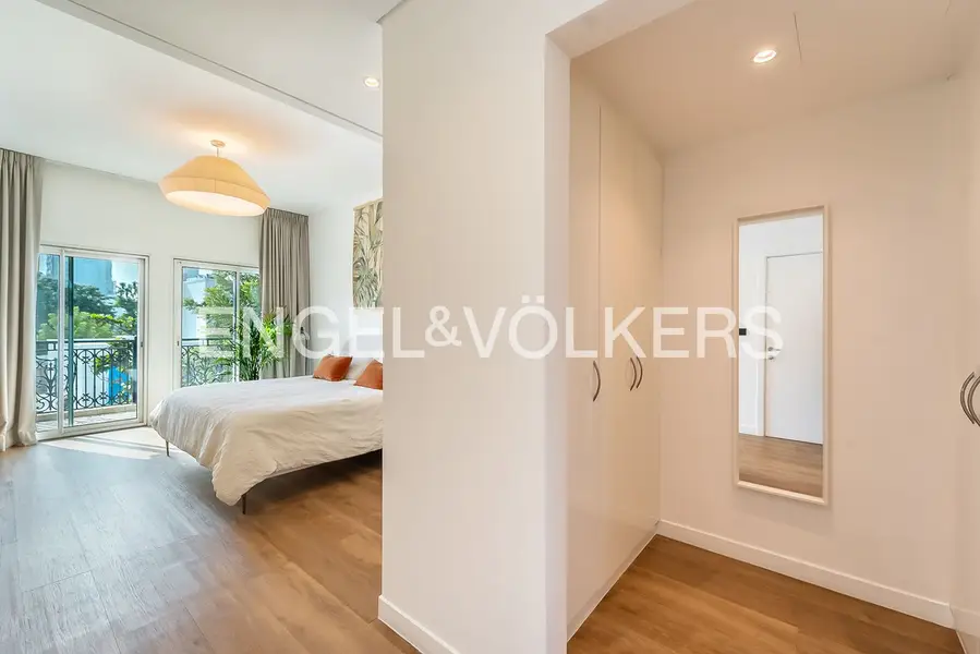 Large Plot | Private Pool | Vacant On Transfer