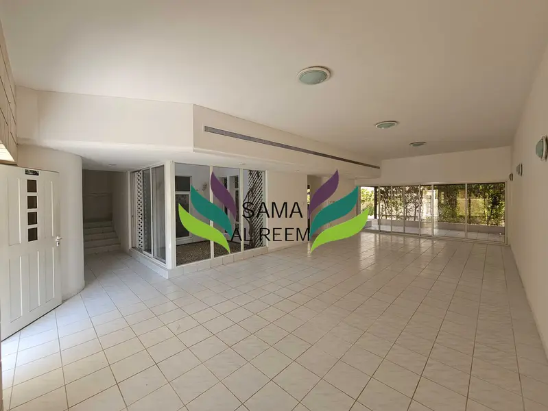 Compound villa | shared pool and garden | Jumeirah 3