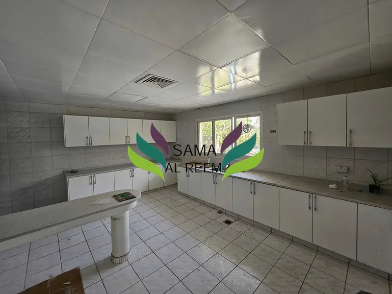 Compound villa | shared pool and garden | Jumeirah 3