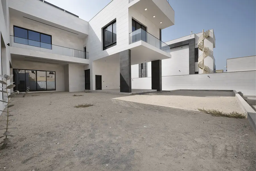 Spacious 6 Bed | Prime Location | Vacant