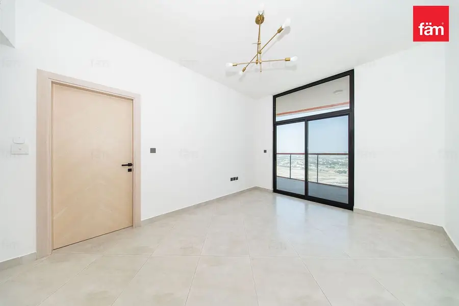 Balcony | Pool | Near To Metro | Vacant Now