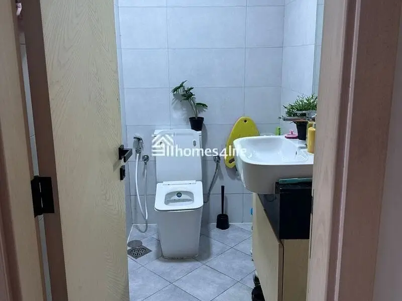 Mid Floor | Open View | Spacious | Vacant