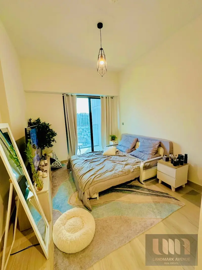 Vacant-12 chqs optionable-high floor-direct rent not from developer