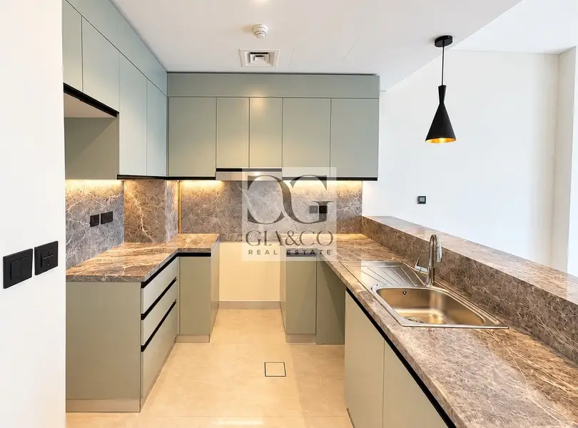Tenanted | High Floor | Full Golf Course View