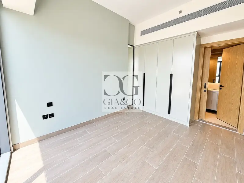 Tenanted | High Floor | Full Golf Course View