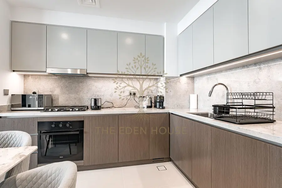 Coastal View 2BR | Beachfront Living