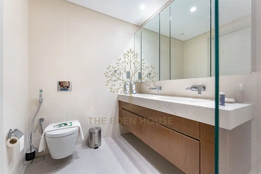 Coastal View 2BR | Beachfront Living