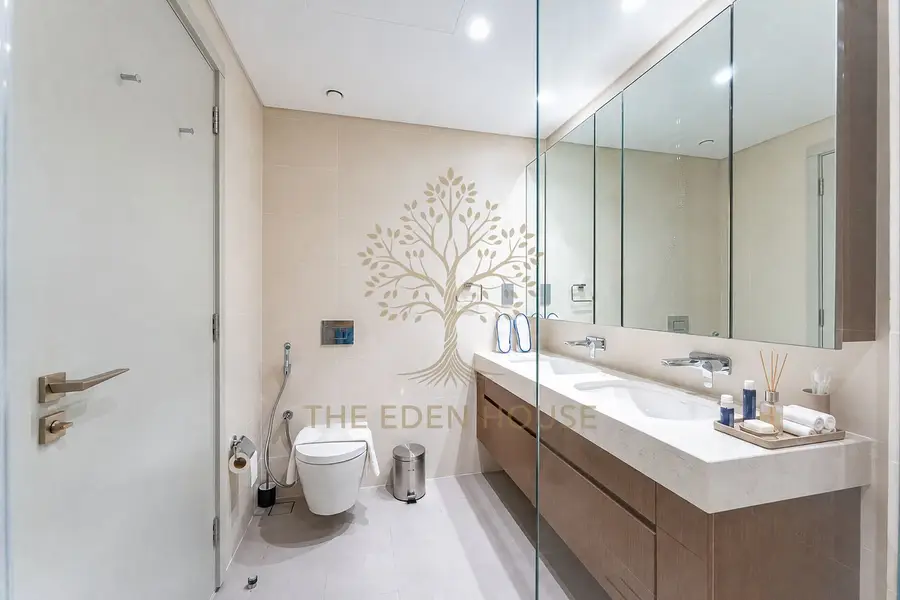 Coastal View 2BR | Beachfront Living