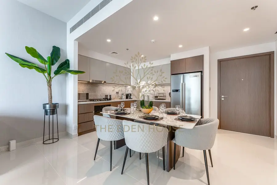 Coastal View 2BR | Beachfront Living