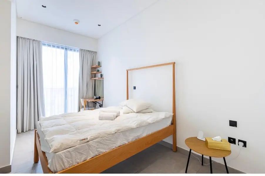 12 cheques | Corner Unit l Big Layout