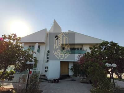 6 Slaapkamers Villa te Koop in Turrfa, Sharjah - WhatsApp Image 2026-10-15 at 8.54. 21 PM (1). jpeg 6 Slaapkamers Villa te Koop in Turrfa, Sharjah - WhatsApp Image 2026-10-15 at 8.54. 21 PM (1). jpeg
