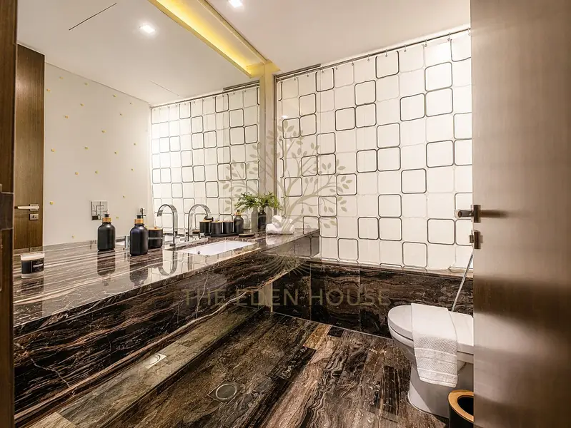 Luxury 2BR | High Floor | Full Marina View | Weekly Stay