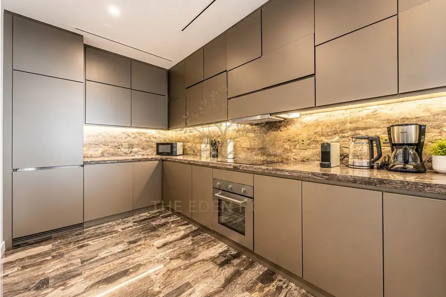 Luxury 2BR | High Floor | Full Marina View | Weekly Stay