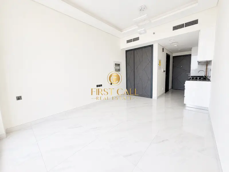 Huge Terrace | Direct Pool Access | Fitted Kitchen