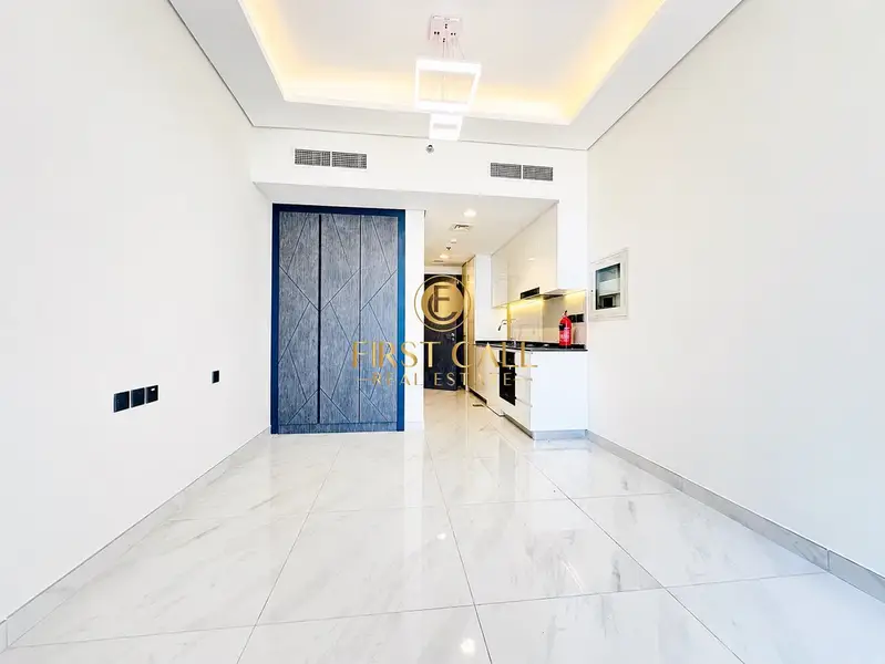 Huge Terrace | Direct Pool Access | Fitted Kitchen