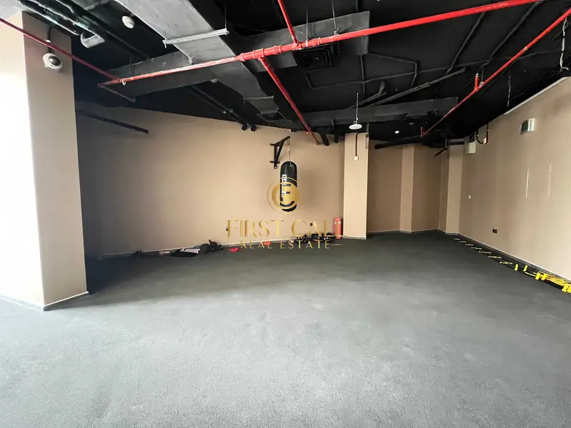 Huge Terrace | Direct Pool Access | Fitted Kitchen