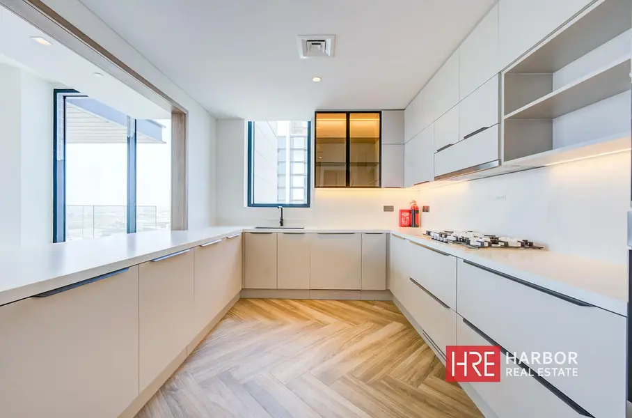 3 Parking Spots | Plus Maid’s Room | Boulevard View