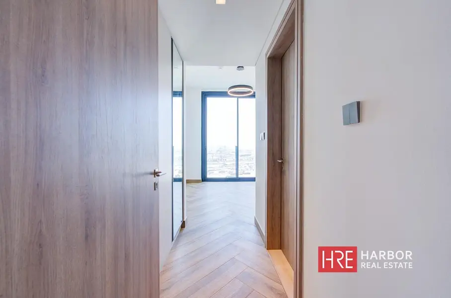 3 Parking Spots | Plus Maid’s Room | Boulevard View