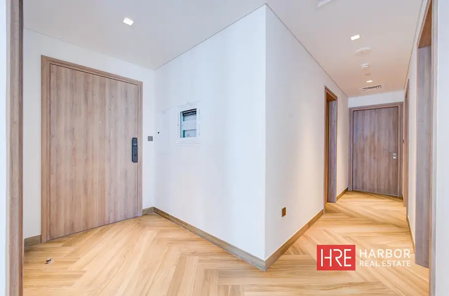 3 Parking Spots | Plus Maid’s Room | Boulevard View