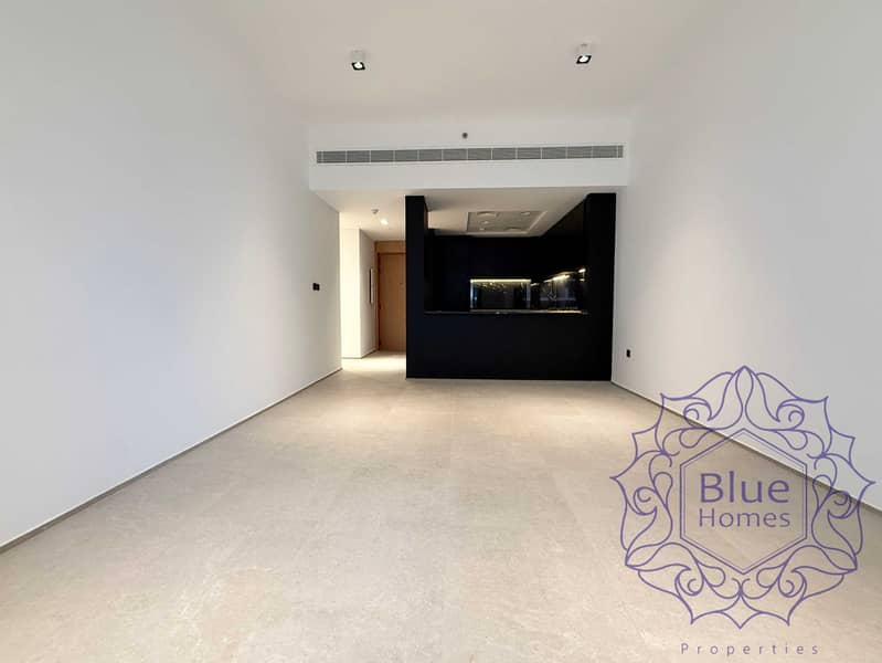 Huge Size | New Building | DM now