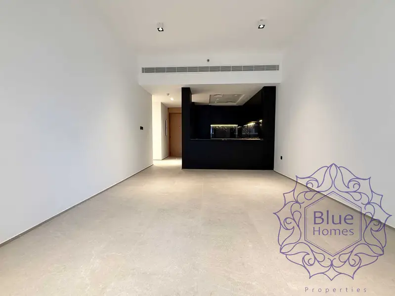 Huge Size | New Building | DM now