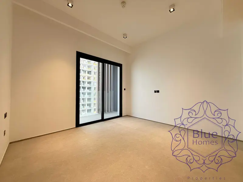 Huge Size | New Building | DM now