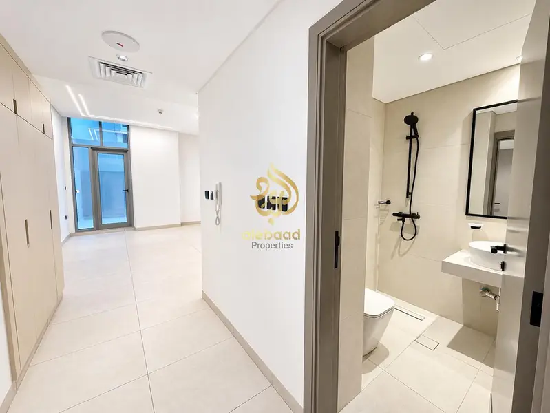Terrace studio apartment available now with all amenties nearby metro