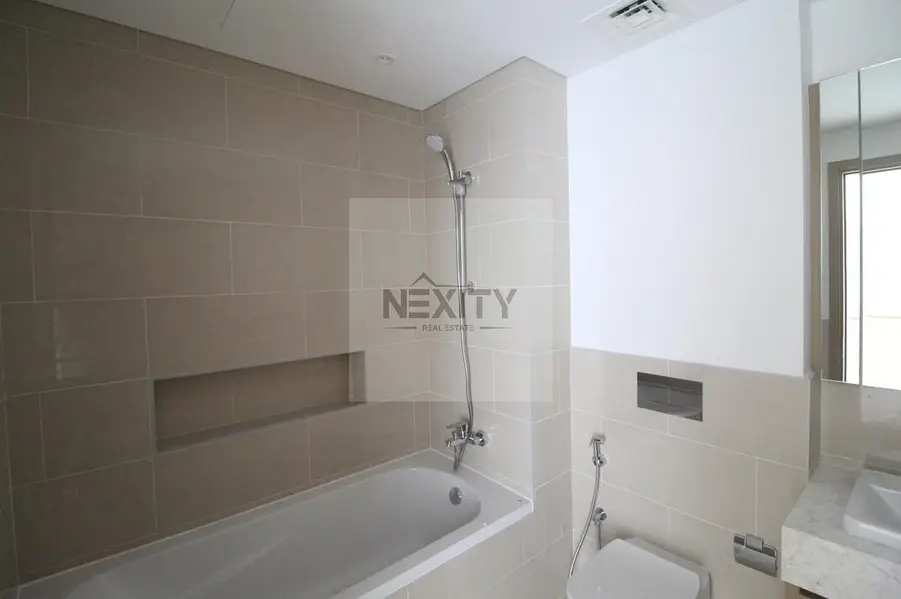 VACANT 1 BEDROOM | PRIVATE BALCONY | CREEKSIDE 18
