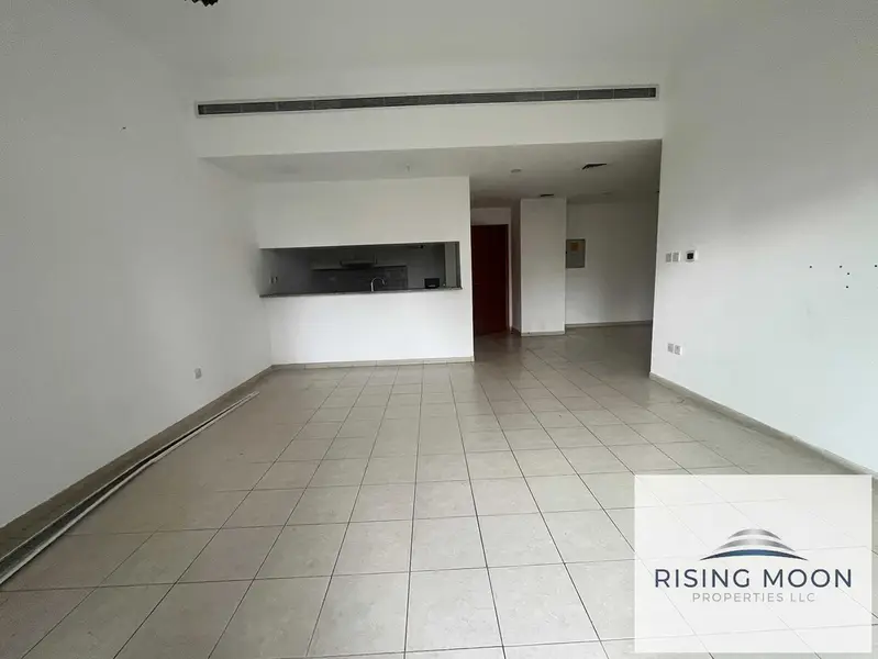 UPGRADED 3BR LAUNDRY FOR RENT IN GREENS