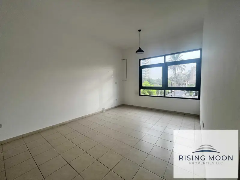 UPGRADED 3BR LAUNDRY FOR RENT IN GREENS