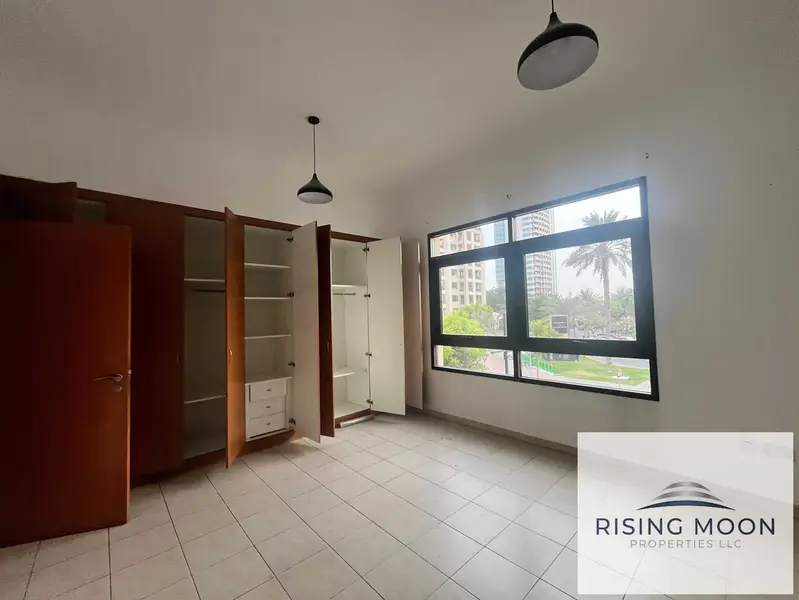 UPGRADED 3BR LAUNDRY FOR RENT IN GREENS