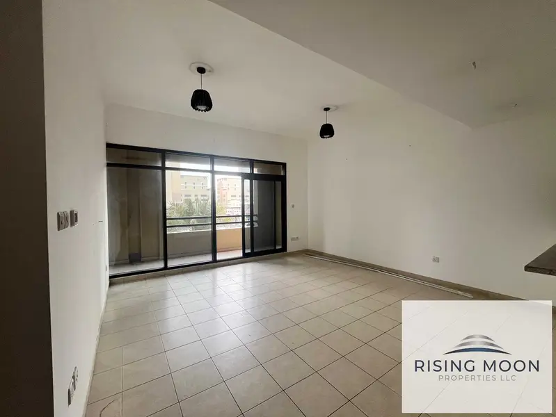 UPGRADED 3BR LAUNDRY FOR RENT IN GREENS