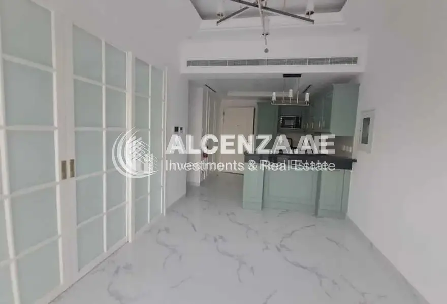 LUXURY WELLNESS | UNFURNISHED | COMMUNITY VIEW