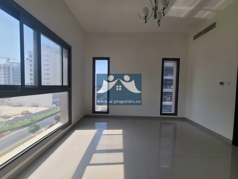 Big Corner 3BR | Multiple Balconies | City Views | Natural Light