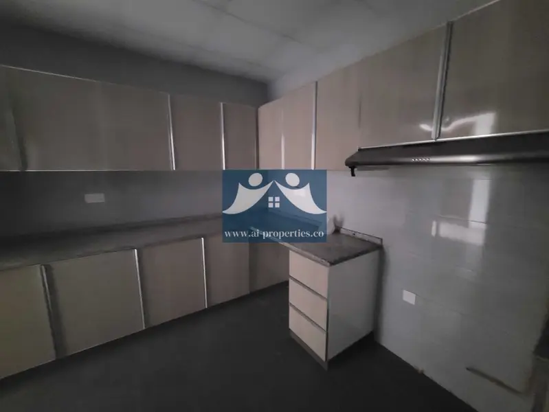 Big Corner 3BR | Multiple Balconies | City Views | Natural Light