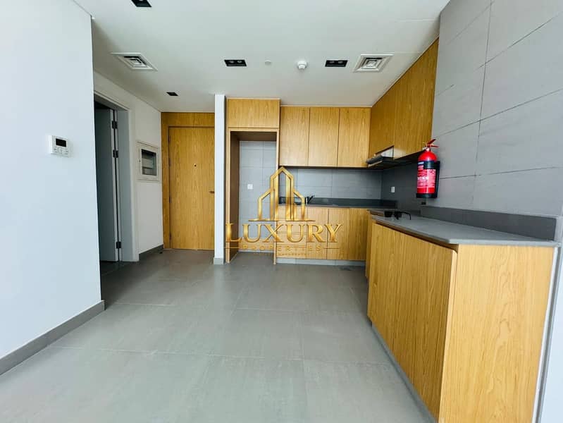 2 Spacious 1BHK Apartment for Rent | 750 Sq. Ft. | AED 38,999 Yearly |
