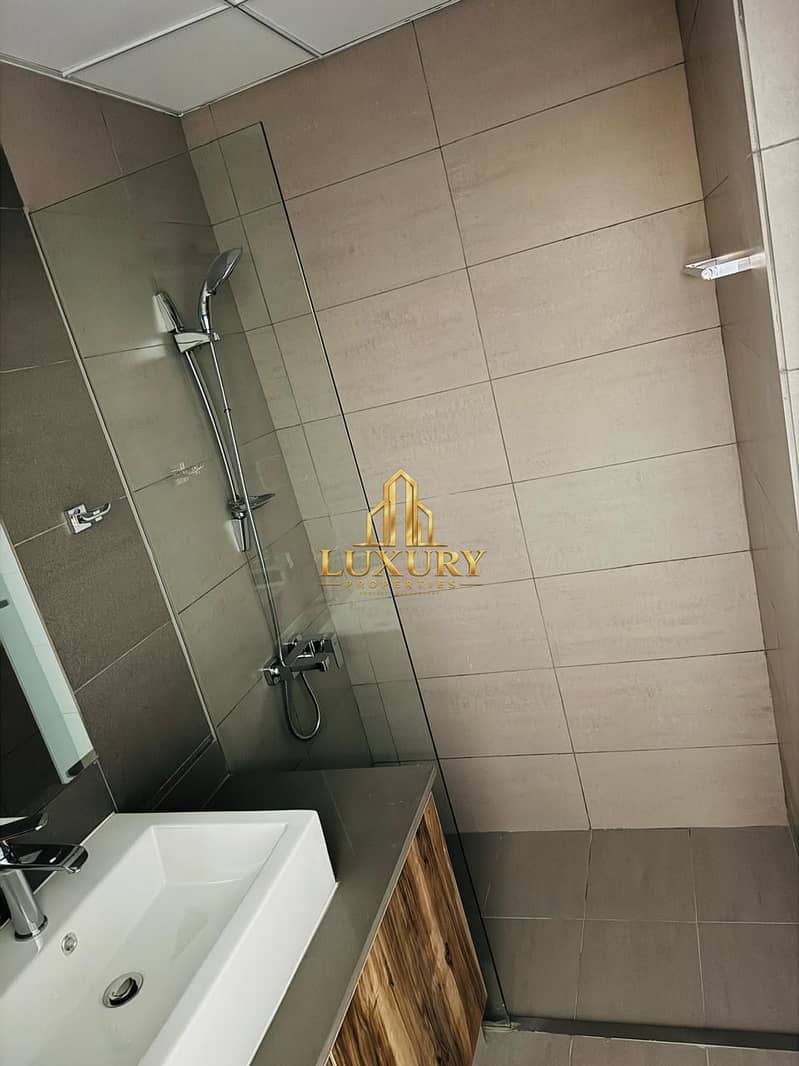 10 Spacious 1BHK Apartment for Rent | 750 Sq. Ft. | AED 38,999 Yearly |