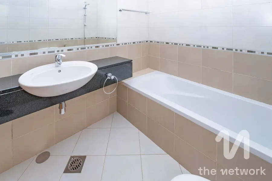 Spacious 3 Bedroom | Prime Location | Large Layout