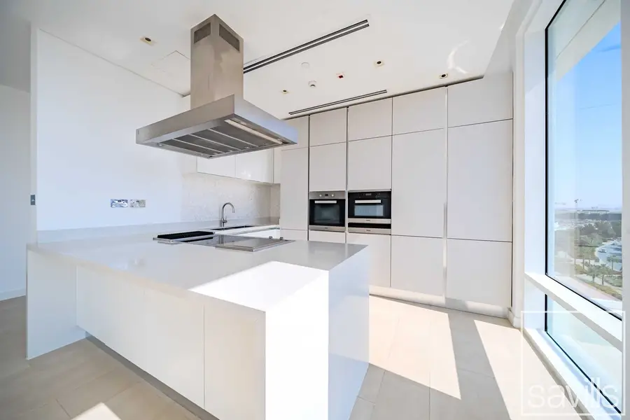 Un/furnished | High Floor | Pet Friendly | Vacant