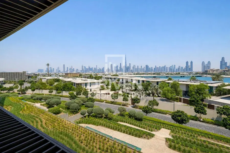 Tenanted | Luxury Furnished Apt | Spacious