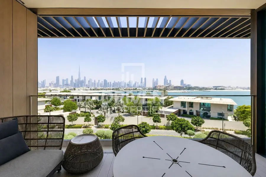 Tenanted | Luxury Furnished Apt | Spacious