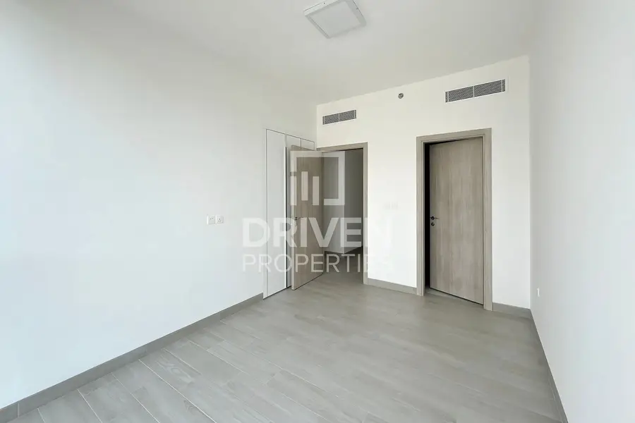 Spacious Layout | Investors Deal | Vacant